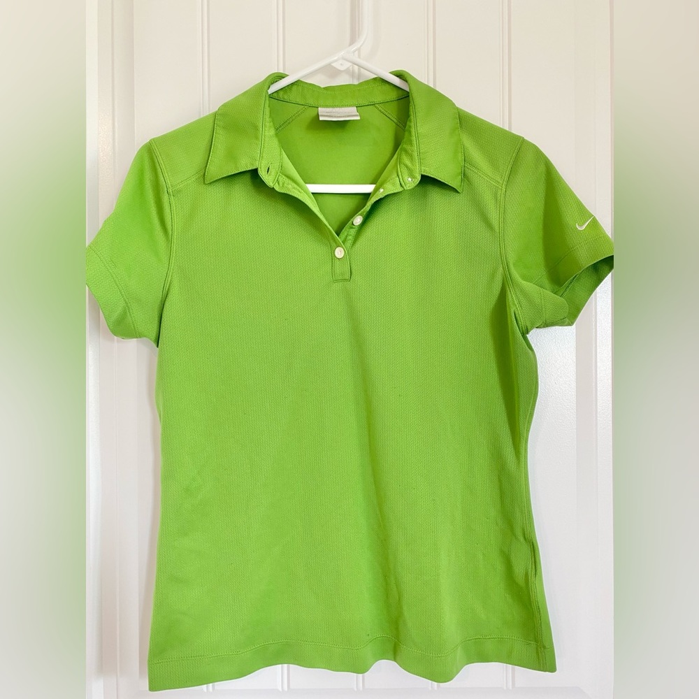 Nike Wyndham Championship women’s golf polo. Medium. Bright green.